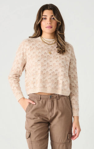 SCALLOP STITCH SWEATER